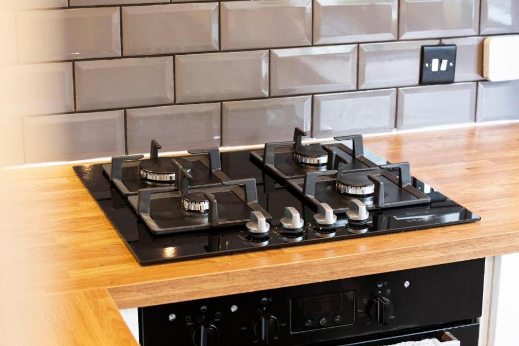 הוילה Stylish 3 Bed Edinburgh Abode - Parking And Garden מראה חיצוני תמונה